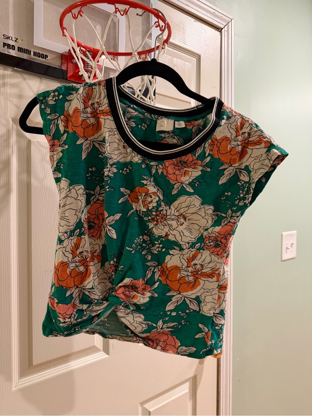Anthropologie Green Floral Short Sleeve Tee with Contrast Neck Trim